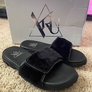 YRU Nile - Black Fur Slides